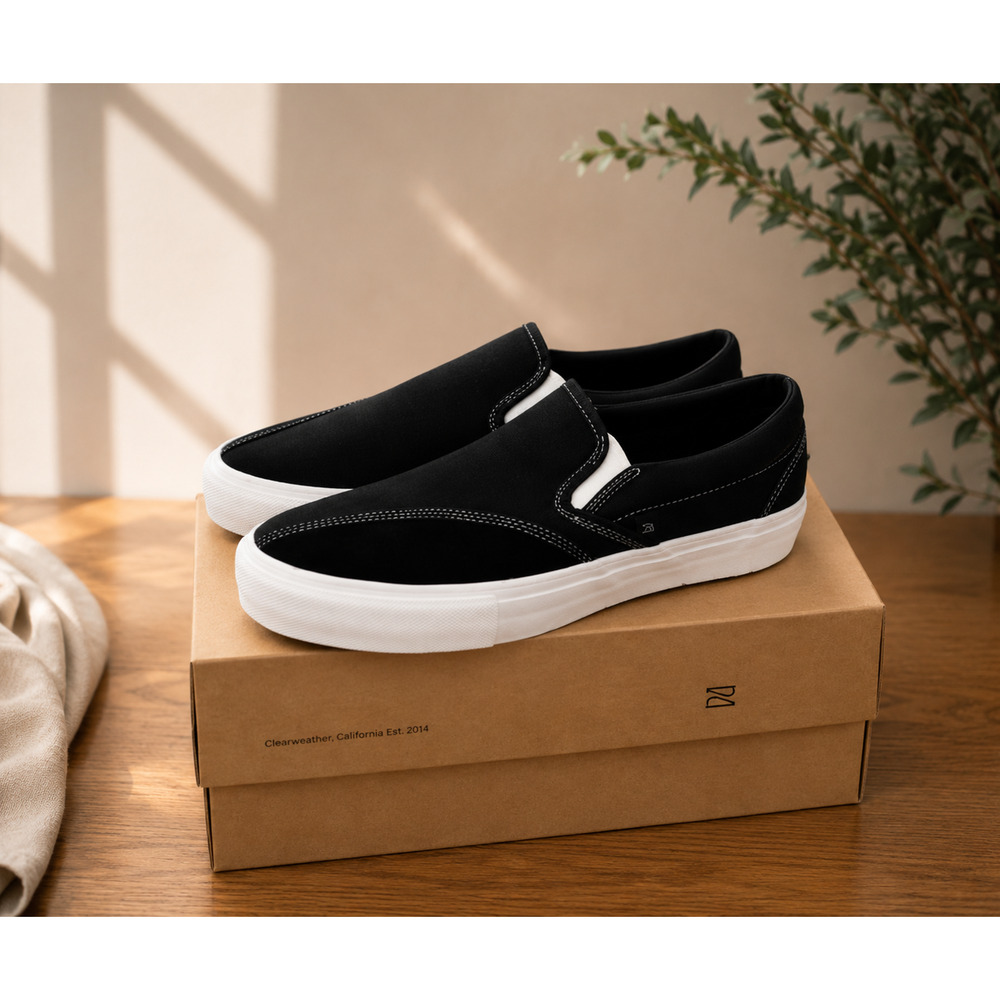 Clearweather Dodds Black Slip On Sneakers Size 12 NIB Canvas Suede